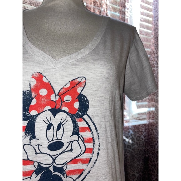 Red & Gray Disney Minnie Mouse Tee ❤️ - Picture 5 of 17